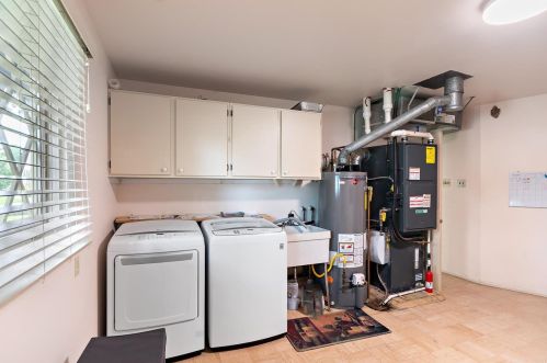 1306 Fawnvalley Dr, Saint Louis MO 63131-3921 exterior