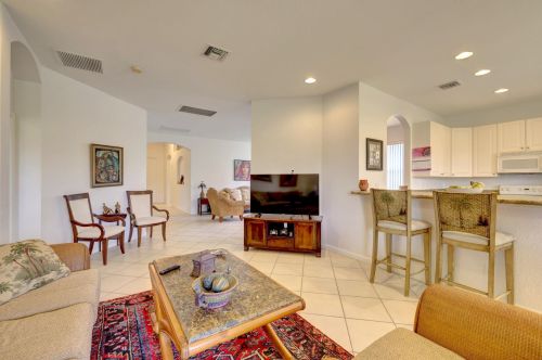 1839 Jamesport Dr, Fort Pierce FL 34953-4599 exterior