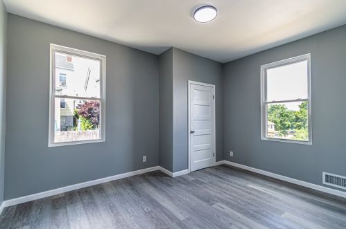 245 Lelia St, Pittsburgh PA  15211-2329 exterior