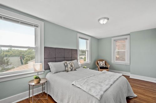 1417 Bellaire Pl, Pittsburgh PA 15226-1907 exterior