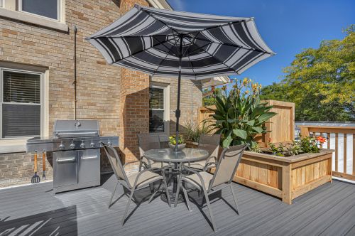 1411 Potter Ave, Milwaukee WI 53207-2115 exterior