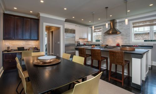 2648 Wayne Ave, Chicago IL 60614-3118 exterior