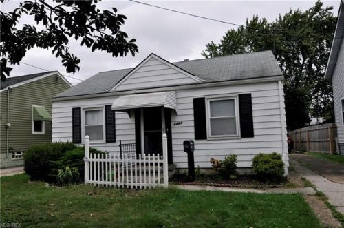 6004 Delora Ave, Cleveland OH  44144-4222 exterior