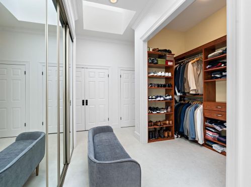 14 Overhills Dr, Saint Louis MO 63124-1532 exterior