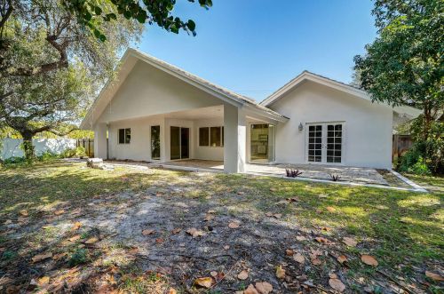 3997 5 Ave, Boca Raton FL 33432-6073 exterior