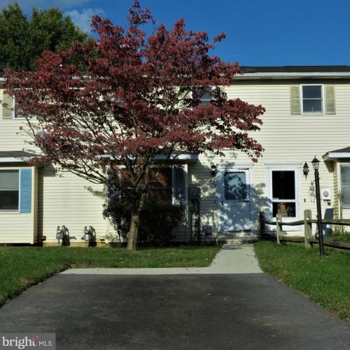 628 Fulton St, Hanover PA  17331-2724 exterior