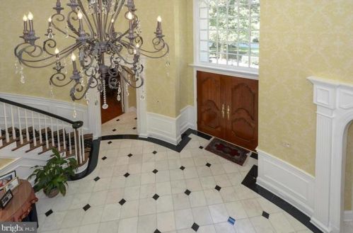 10912 Martingale Ct, Rockville MD  20854-1560 exterior