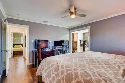 8702 Crst Rdg Cir, Austin TX 78750-3018 exterior