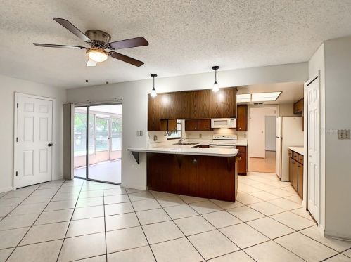 379 San Sebastian Prado, Altamonte Springs FL 32714-2232 exterior