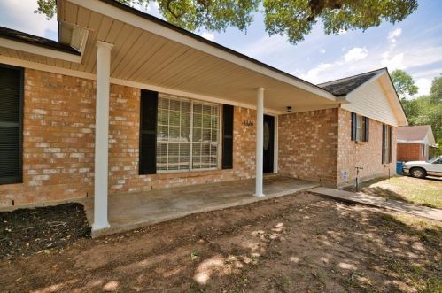 1330 15th St, Hempstead, TX 77445-5057