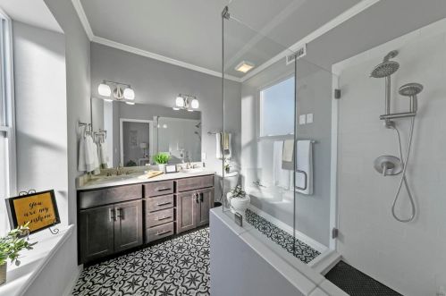 5642 Maple Ave, Saint Louis MO 63112-2722 exterior