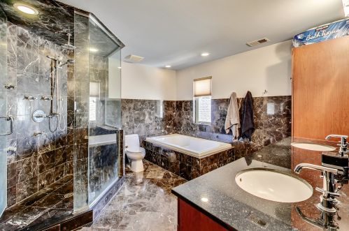 6221 Kildare Ave, Chicago IL 60803-2109 exterior