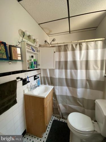 742 Carpenter St, Philadelphia PA 19146-2511 exterior