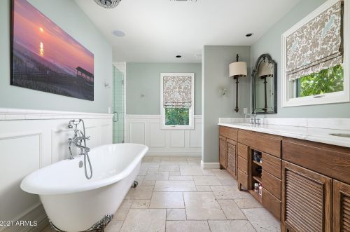 4507 Cheery Lynn Rd, Phoenix AZ 85018-6448 exterior