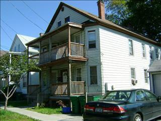 32 Bement Ave, Poughkeepsie, NY 12601-2738