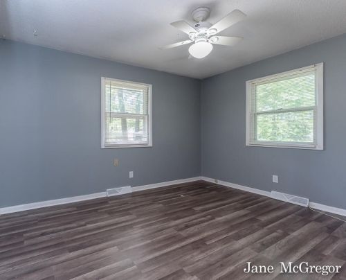 1305 Poulson Rd, Meskegon MI 49445-2532 exterior