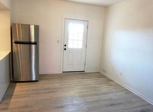 2236 Woodstock Ave, Pittsburgh PA 15218-2636 exterior