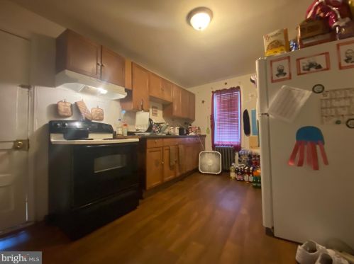 614 6 St, Chester PA 19013-3706 exterior