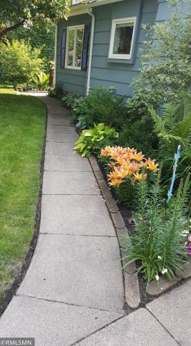 209 7 Ave, Princeton MN 55371-1520 exterior