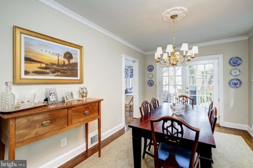 4843 Reservoir Rd, Washington DC 20007-1543 exterior