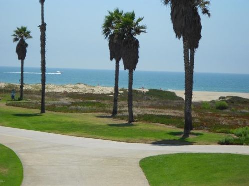 4760 San Sebastian Dr, Oxnard CA 93035-3640 exterior