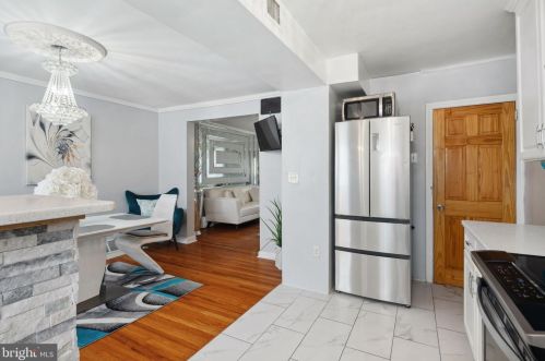 2204 Longshore Ave, Philadelphia PA 19149-1911 exterior