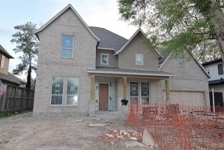 8817 Cedarspur Dr, Houston TX  77055-6625 exterior