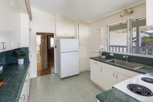 1835 10 Ave, Honolulu HI 96816-2907 exterior