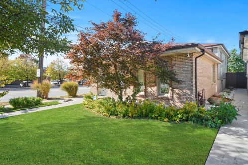 6458 Lamon Ave, Chicago, IL 60638-5824