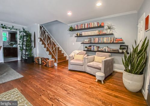 218 Taylor Run Pkwy, Alexandria VA  22314-4932 exterior