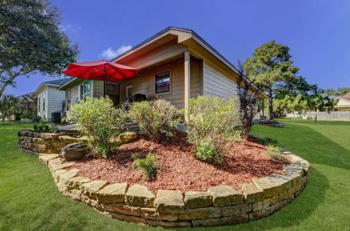 108 Golfview, Montgomery TX 77356-8853 exterior