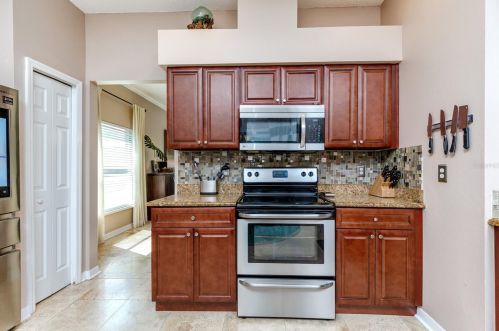 11322 Glenmont Dr, Tampa FL 33635-1533 exterior