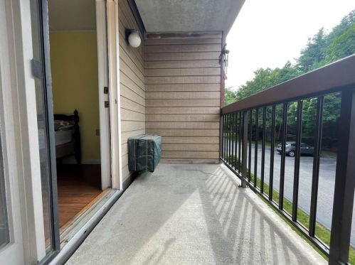 4975 Washington St, Boston MA 02132-2240 exterior