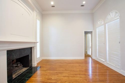 5136 Bellerive Dr, Dallas TX  75287-7550 exterior