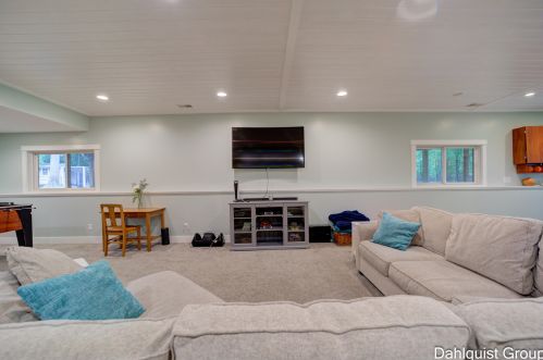 1626 Orshal Rd, Meskegon MI 49445-8804 exterior