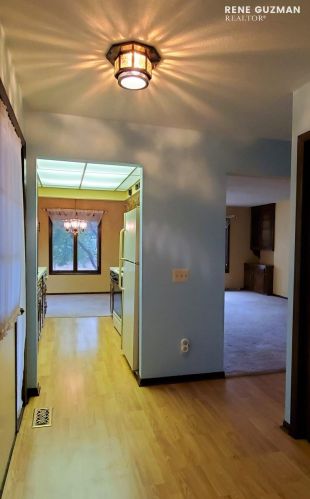 2325 Radcliff Vlg Dr, Grand Rapids MI 49546-7724 exterior