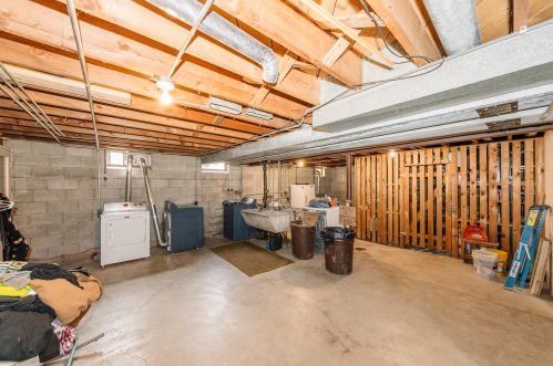 9111 Morgan Ave, Milwaukee WI 53221-1762 exterior