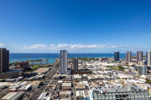 888 Kapiolani Blvd, Honolulu HI  96813-5210 exterior