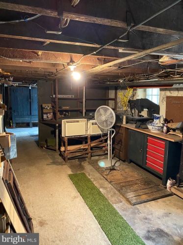 209 Highland Ave, Darby PA 19023-2006 exterior