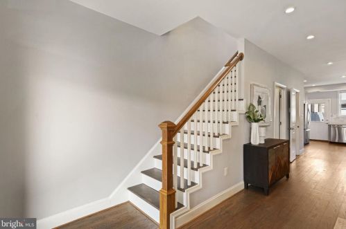 1268 Owen Pl, Washington DC 20002-2808 exterior