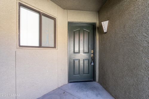 5751 Kolb Rd, Tucson AZ  39204-0871 exterior