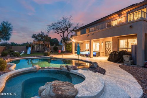 22034 55th St, Phoenix AZ  85054-7150 exterior