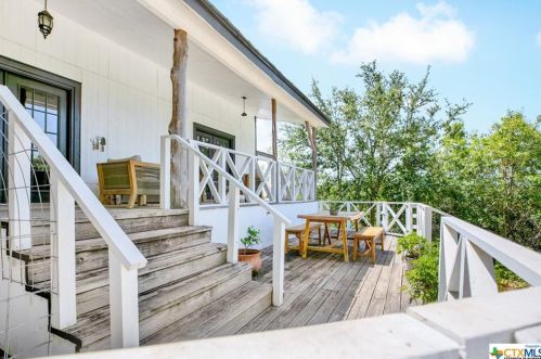 545 Hillside Dr, Spring Branch TX 78070-3814 exterior