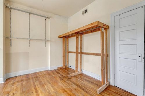 5226 Washington Pl, Saint Louis MO 63108-1116 exterior