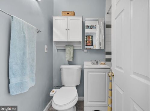 532 Newton Pl, Washington DC  20010-1710 exterior