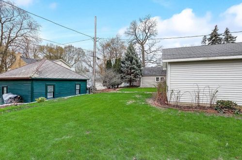 936 Currie Pl, Milwaukee WI 53213-3006 exterior