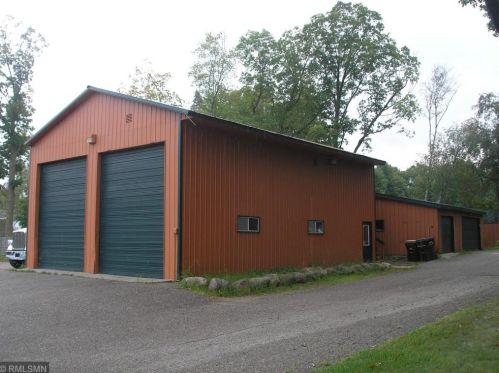 4885 Perkinsville Rd, Maple Plain MN 55359-9608 exterior