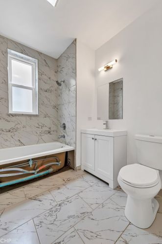 3416 Chicago Ave, Chicago IL 60651-4033 exterior