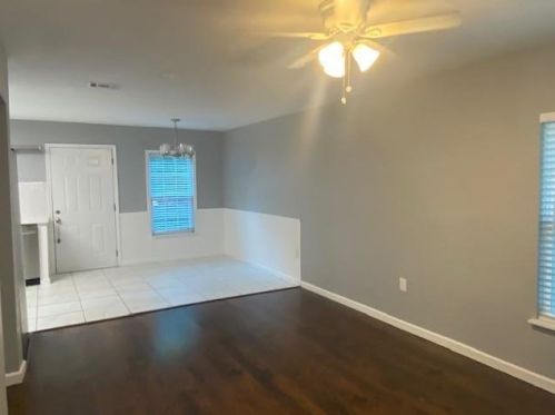 2627 51st St, Dallas, TX 75216-7220