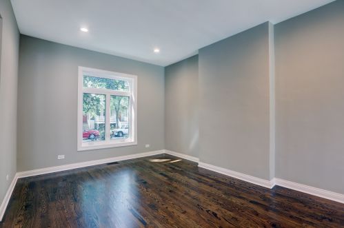 1934 Newport Ave, Chicago IL  60657-1026 exterior